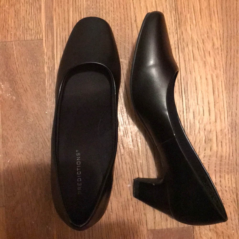 Black 1 1/2 - 2 inch heels